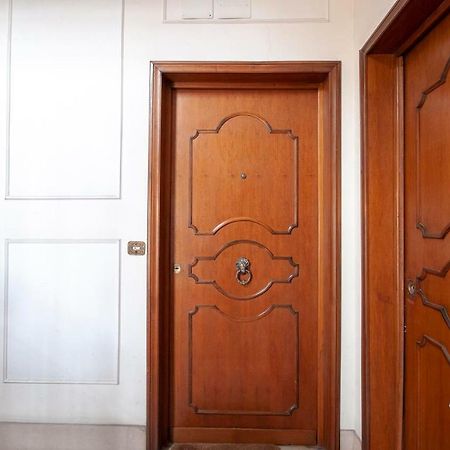 Appartamento Via Del Corso Róma Kültér fotó